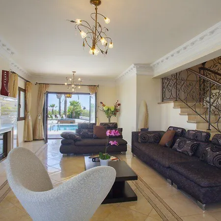 빌라 “villa With Amazing Seafront Views” Protaras 76 *