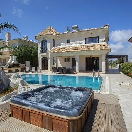빌라 “villa With Amazing Seafront Views” Protaras 76