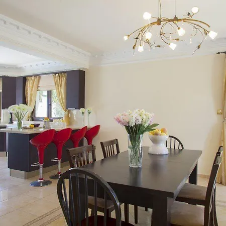 빌라 “villa With Amazing Seafront Views” Protaras 76 파라림니
