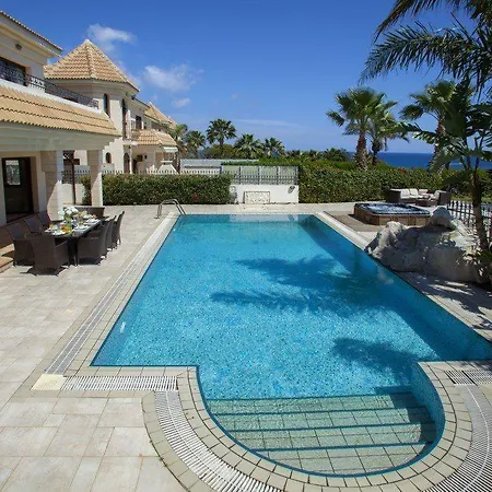 “villa With Amazing Seafront Views” Protaras 76 * パラリムニ