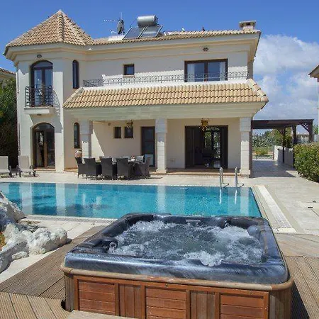 “villa With Amazing Seafront Views” Protaras 76