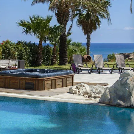 “villa With Amazing Seafront Views” Protaras 76 Vilă