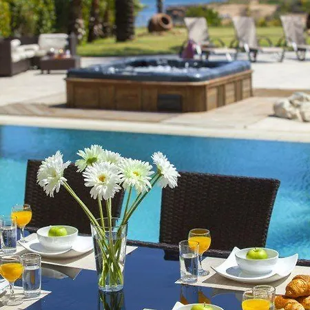 “villa With Amazing Seafront Views” Protaras 76 ヴィラ *